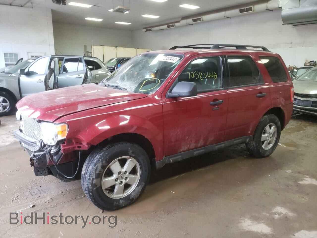 Фотография 1FMCU0DG2AKA30949 - FORD ESCAPE 2010