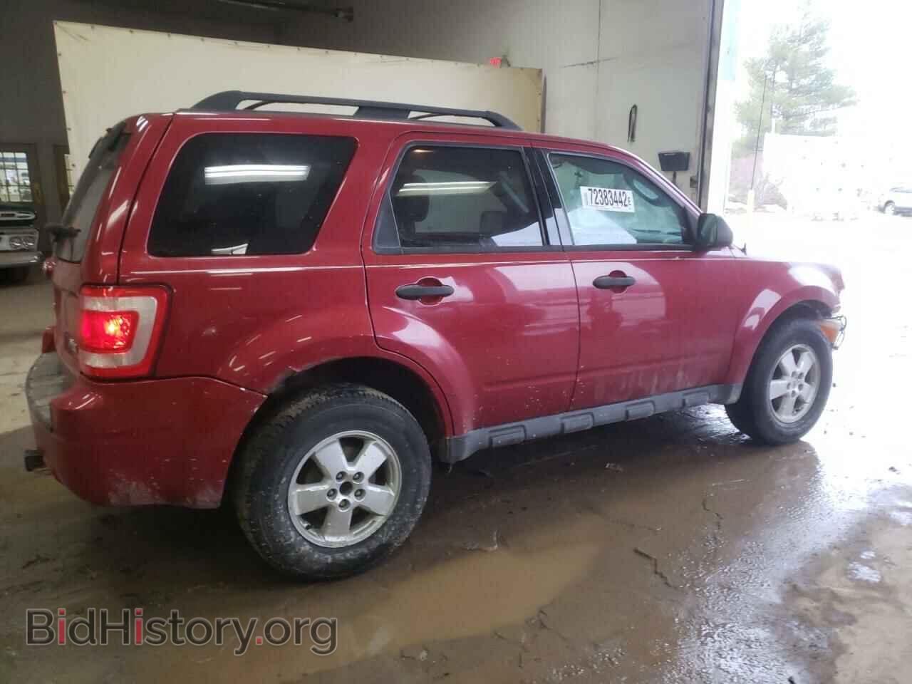 2010 FORD ESCAPE - VIN: 1FMCU0DG2AKA30949 - Фото 3