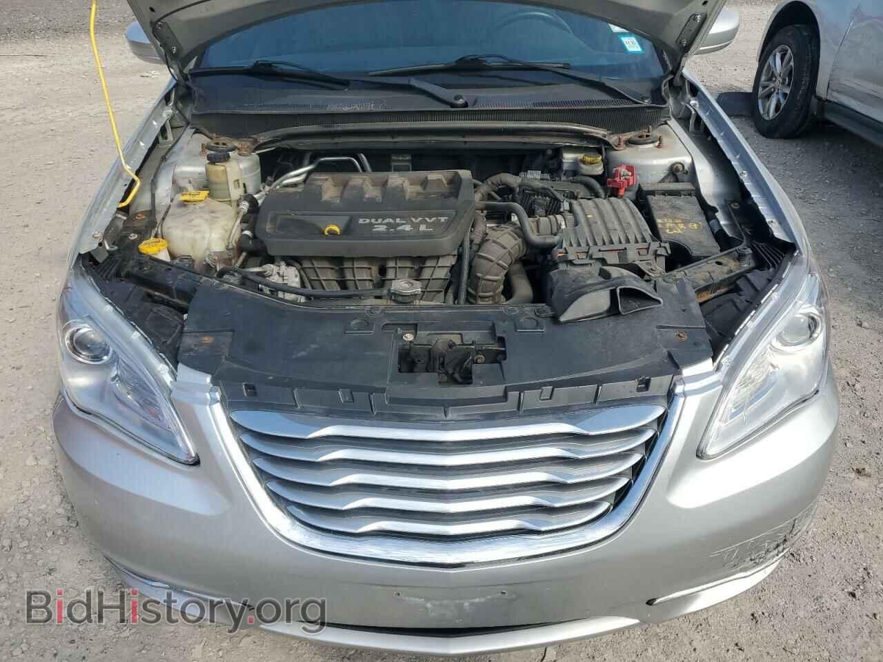 2011 CHRYSLER 200 - VIN: 1C3BC2EBXBN589302 - Photo 11