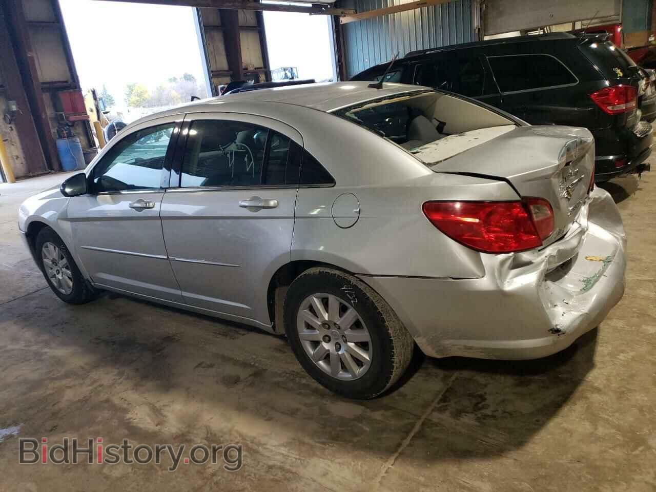 2010 CHRYSLER SEBRING - VIN: 1C3CC4FB2AN162175 - Фото 2