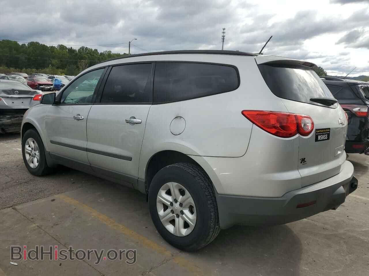2012 CHEVROLET TRAVERSE - VIN: 1GNKRFED7CJ283077 - Фото 2