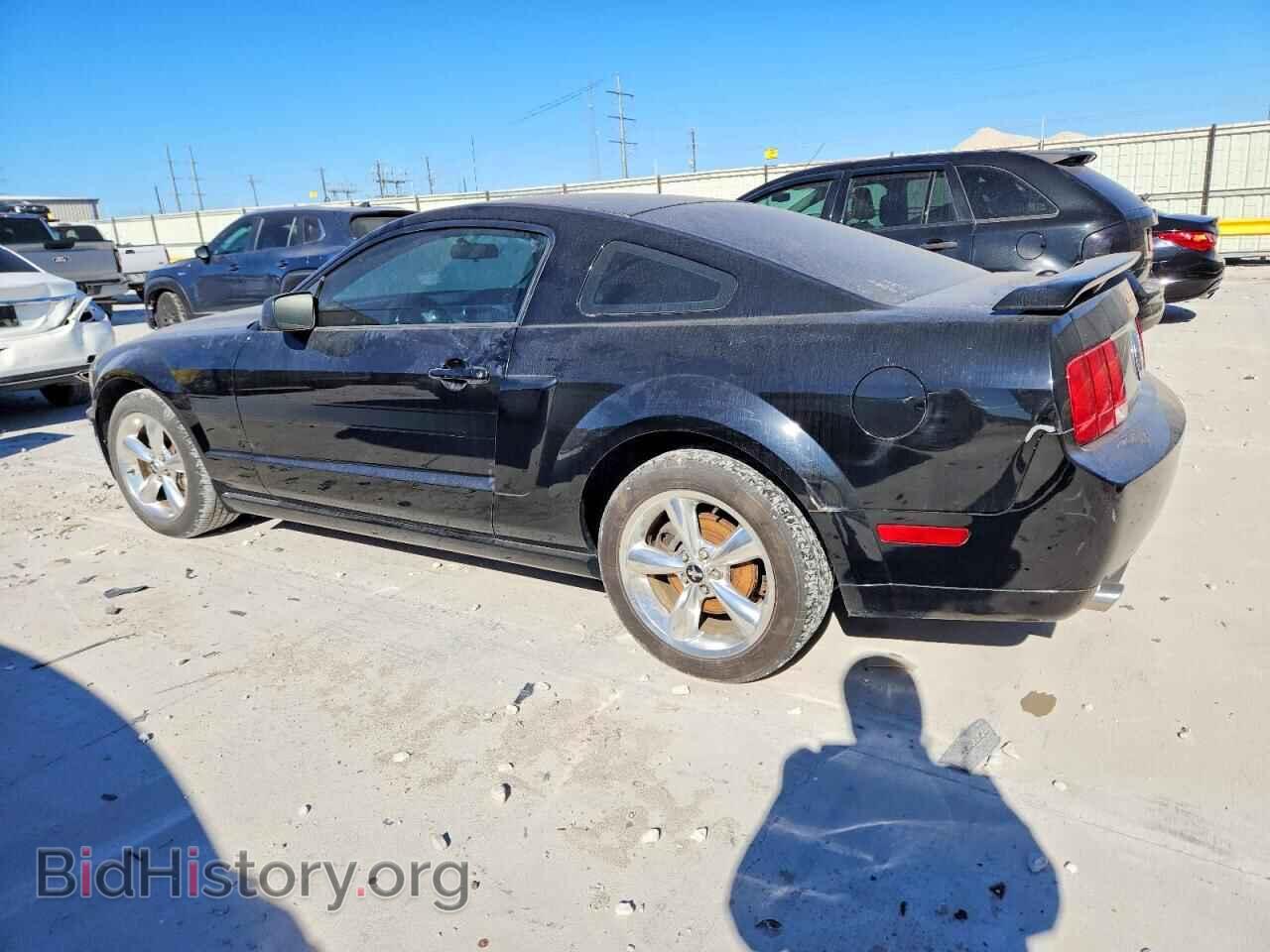 2008 FORD MUSTANG - VIN: 1ZVHT82H585163685 - Фото 2