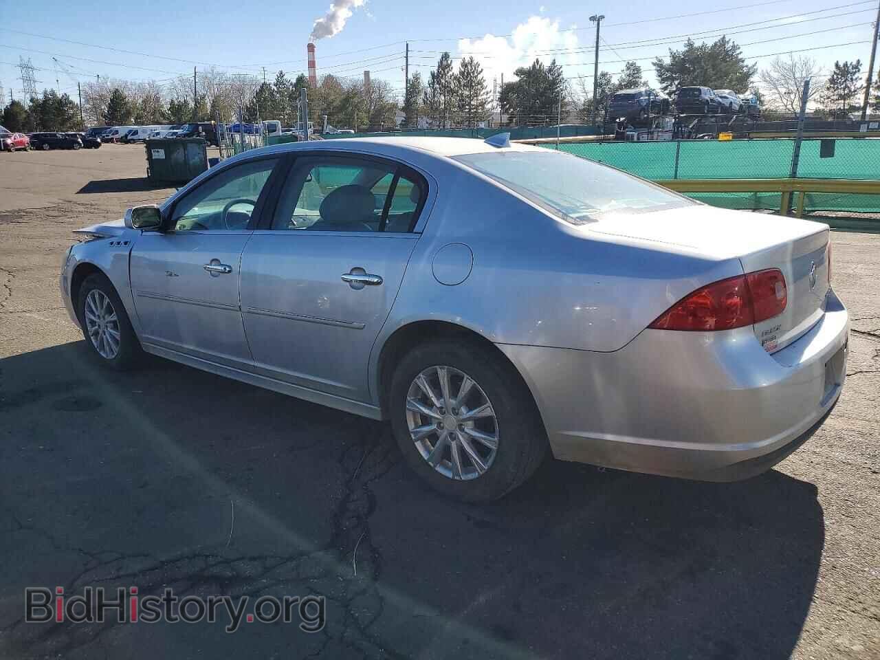 2011 BUICK LUCERNE - VIN: 1G4HC5EM6BU148003 - Фото 2