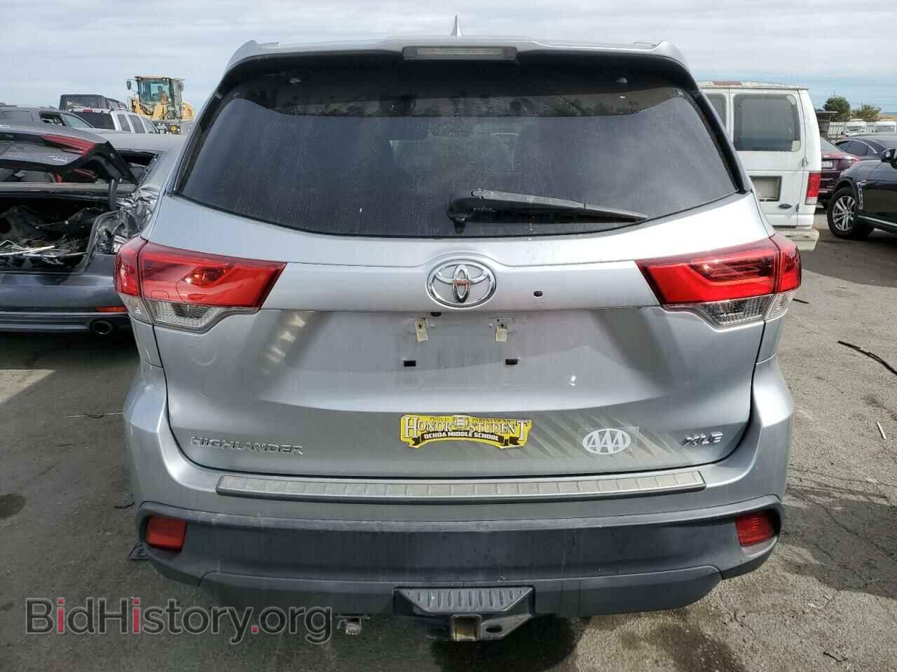 2018 TOYOTA HIGHLANDER - VIN: 5TDKZRFH7JS543733 - Фото 6