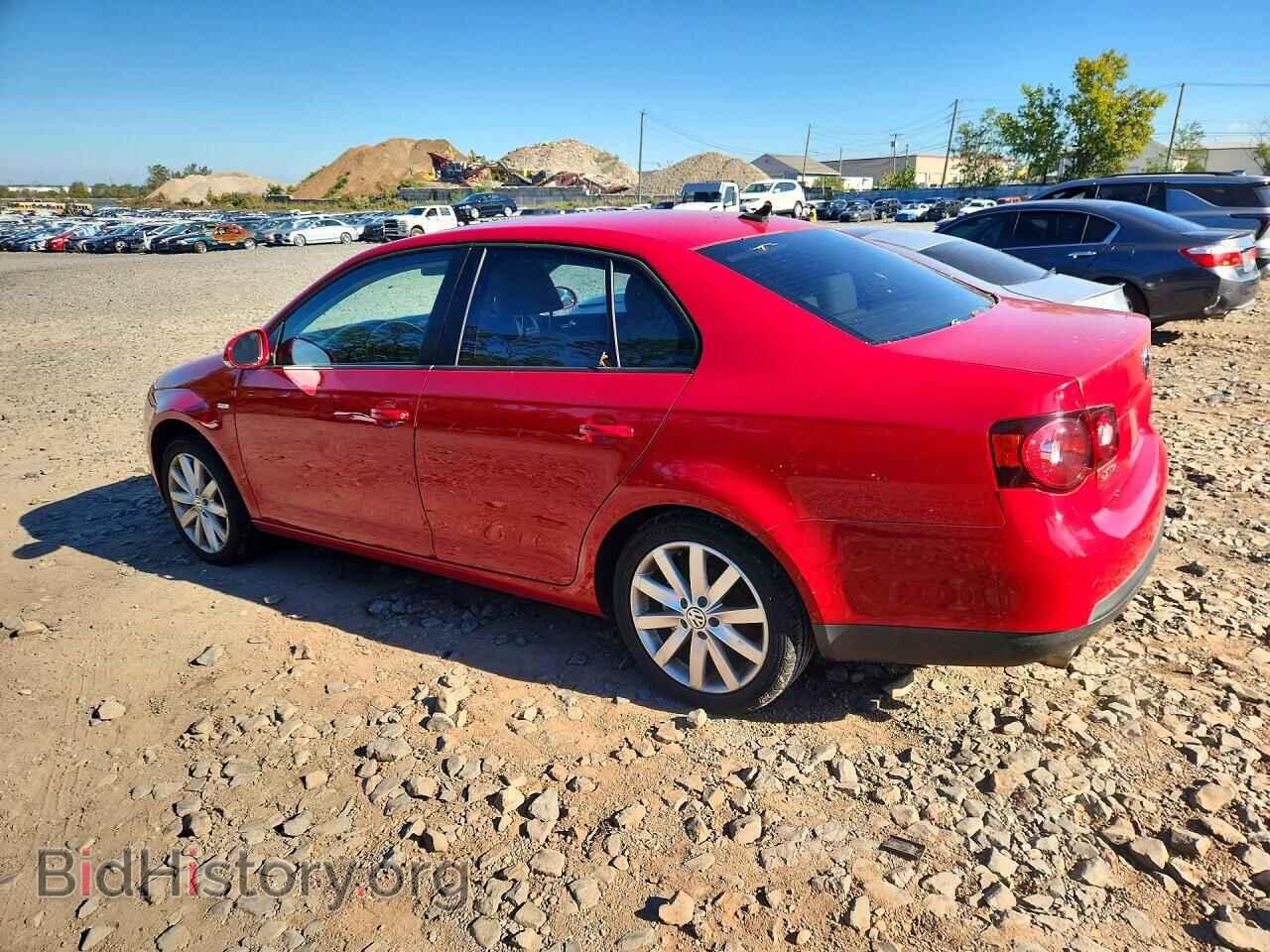 2010 VOLKSWAGEN JETTA - VIN: 3VWRA7AJ6AM053558 - Фото 2