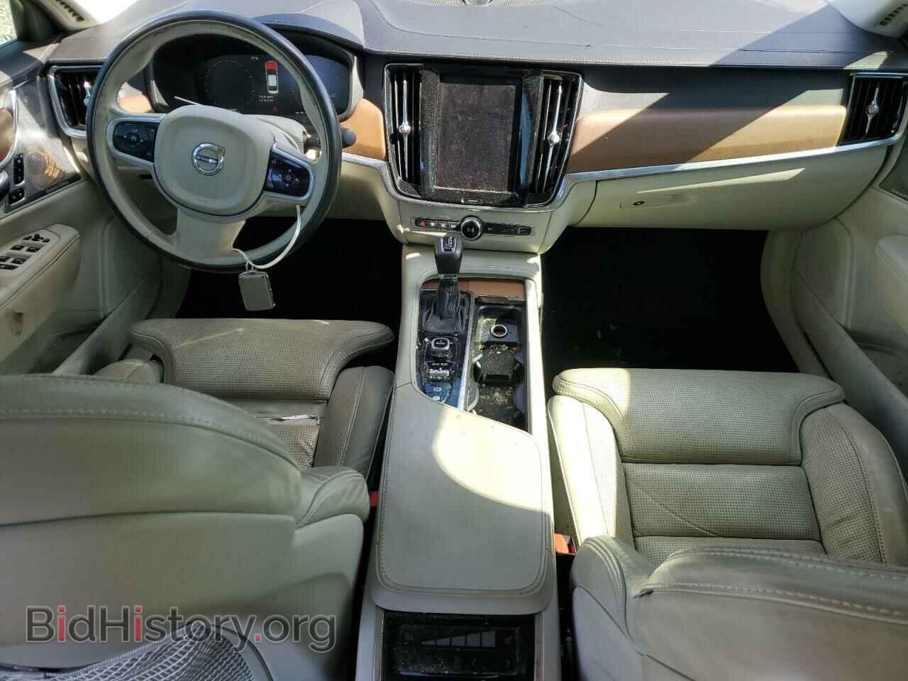 2017 VOLVO S90 - VIN: YV1A22ML0H1001681 - Фото 8