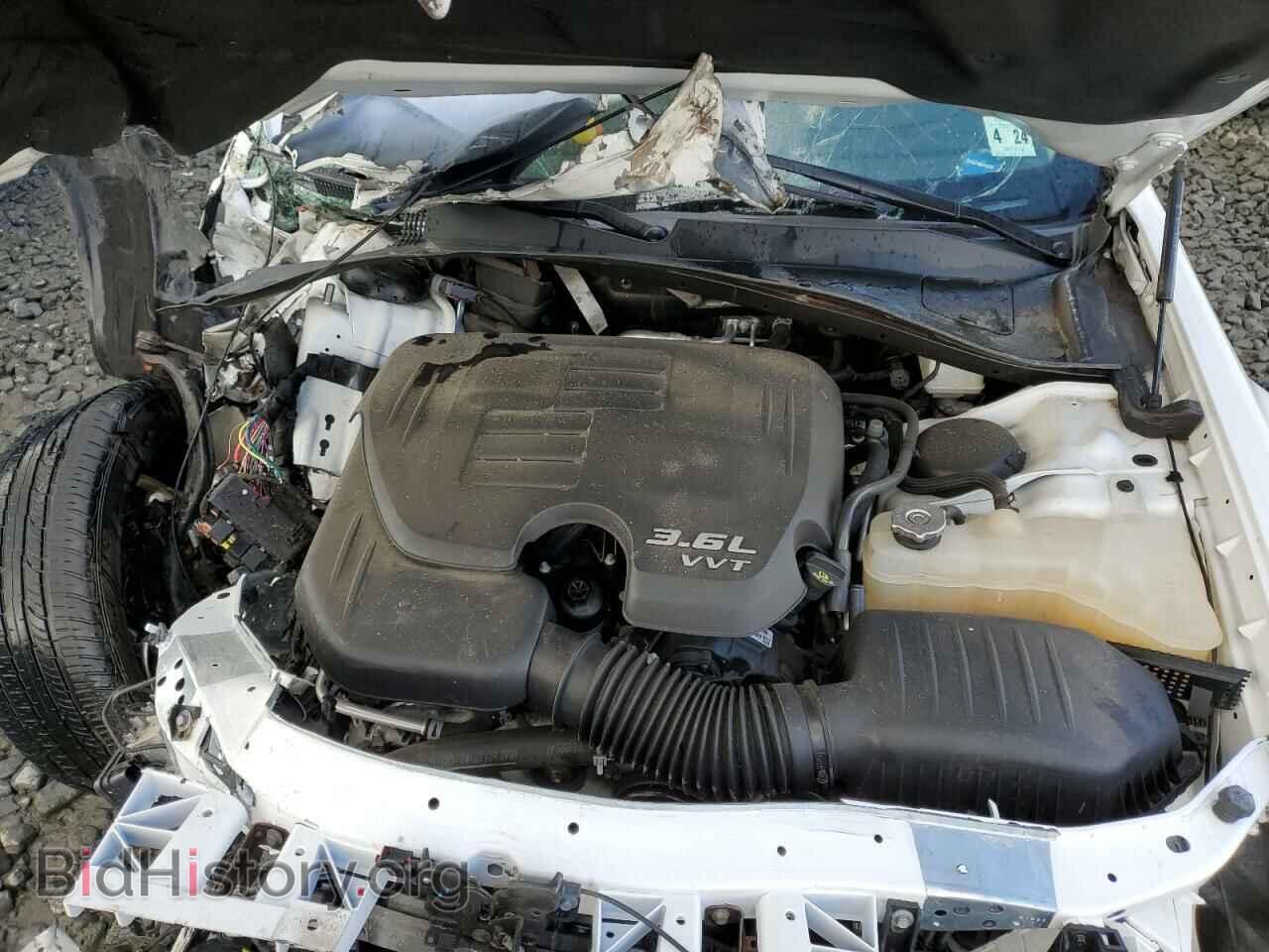 2019 CHRYSLER 300 - VIN: 2C3CCAEG4KH556413 - Фото 11