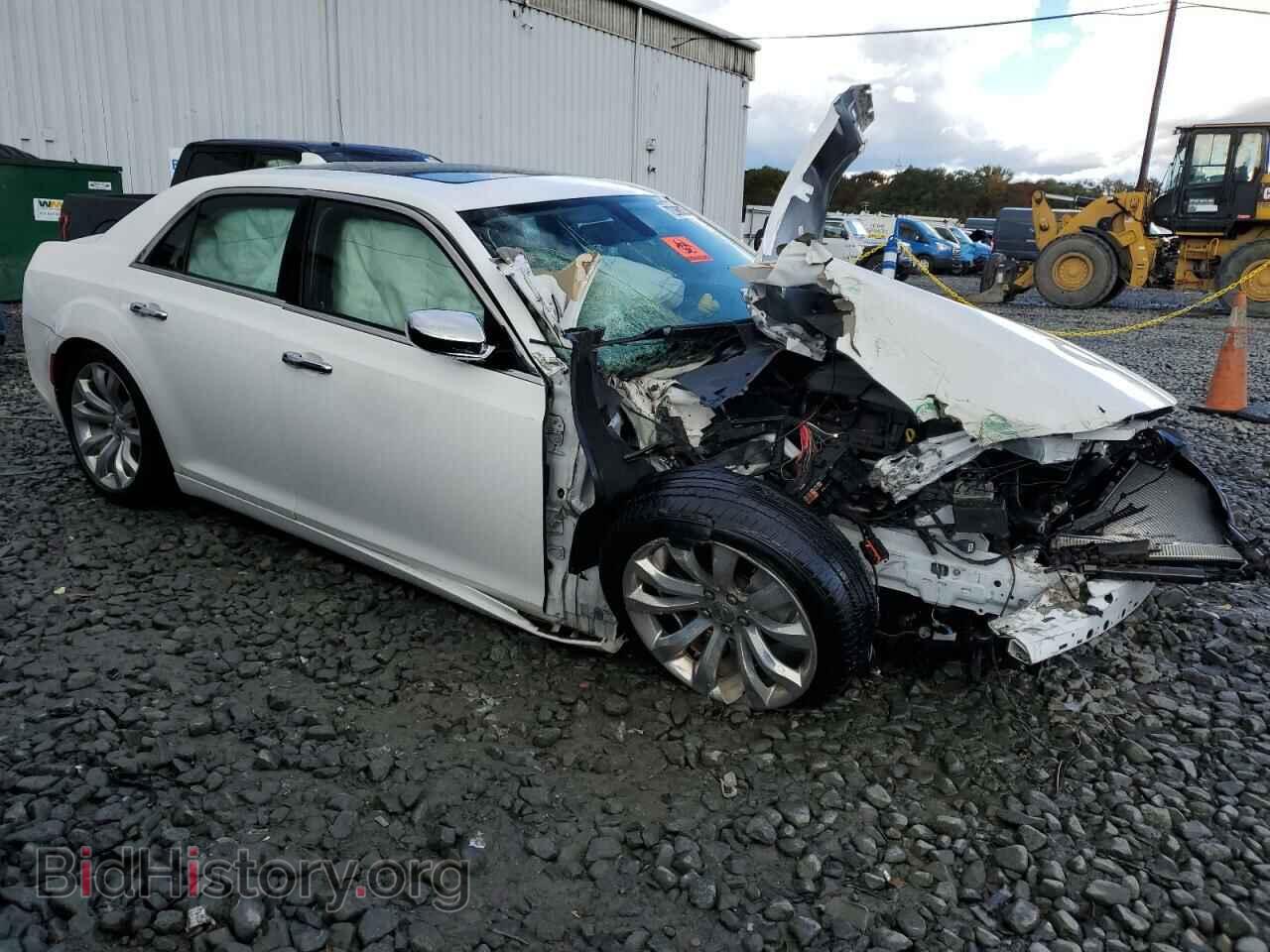 2019 CHRYSLER 300 - VIN: 2C3CCAEG4KH556413 - Фото 4