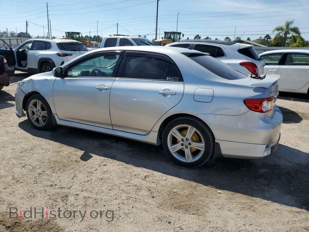 2011 TOYOTA COROLLA - VIN: 2T1BU4EE4BC582279 - Фото 2
