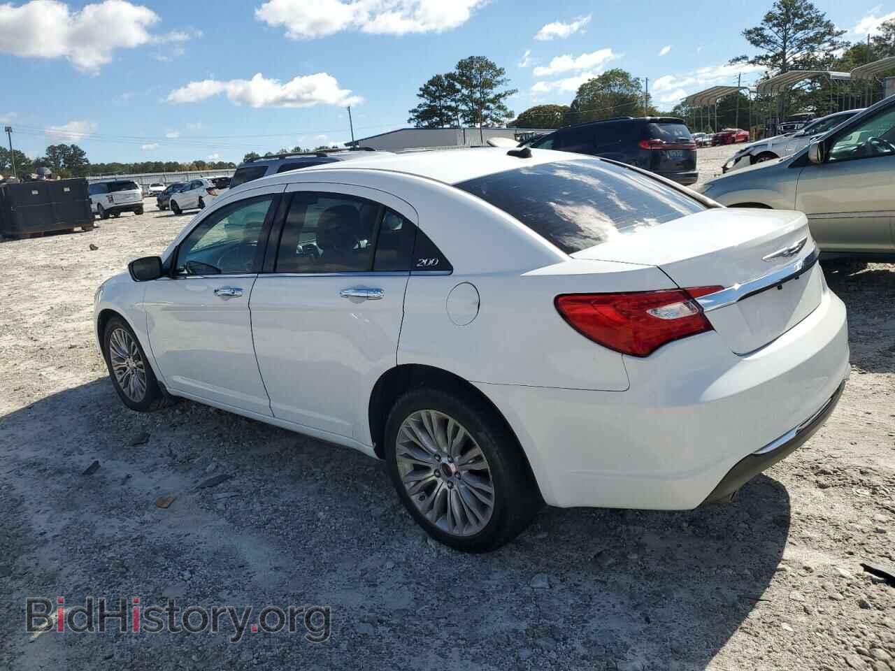 2013 CHRYSLER 200 - VIN: 1C3CCBCG6DN598388 - Фото 2