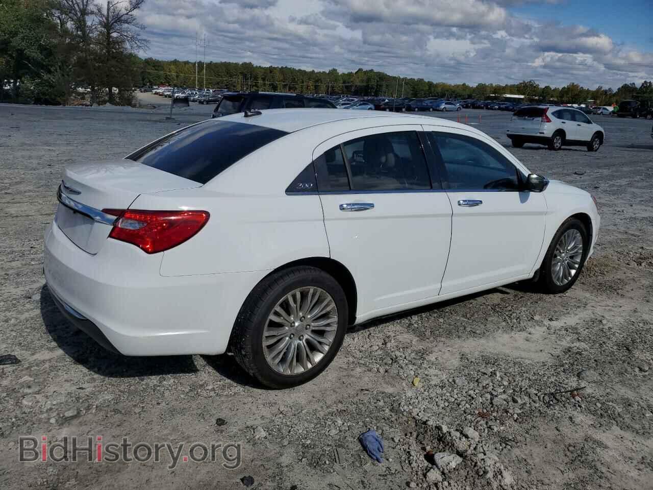 2013 CHRYSLER 200 - VIN: 1C3CCBCG6DN598388 - Фото 3