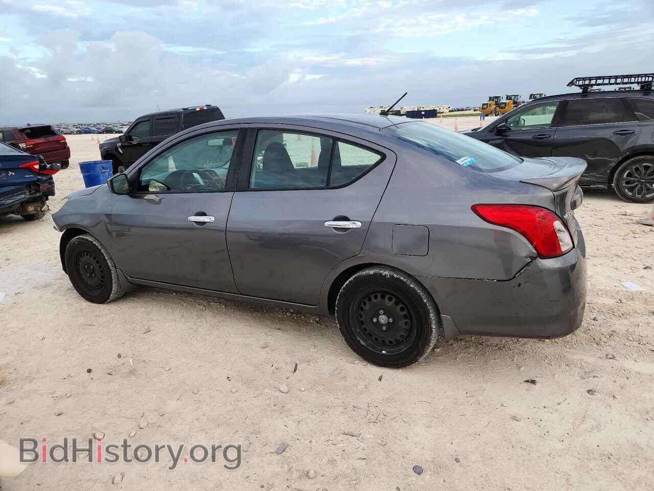2017 NISSAN VERSA - VIN: 3N1CN7AP7HL867769 - Фото 2