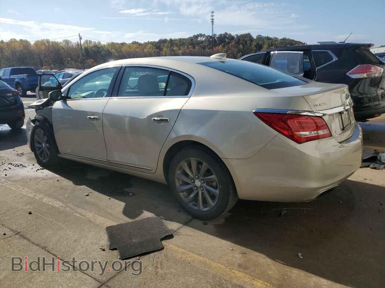 2016 BUICK LACROSSE - VIN: 1G4GA5G30GF165820 - Фото 2