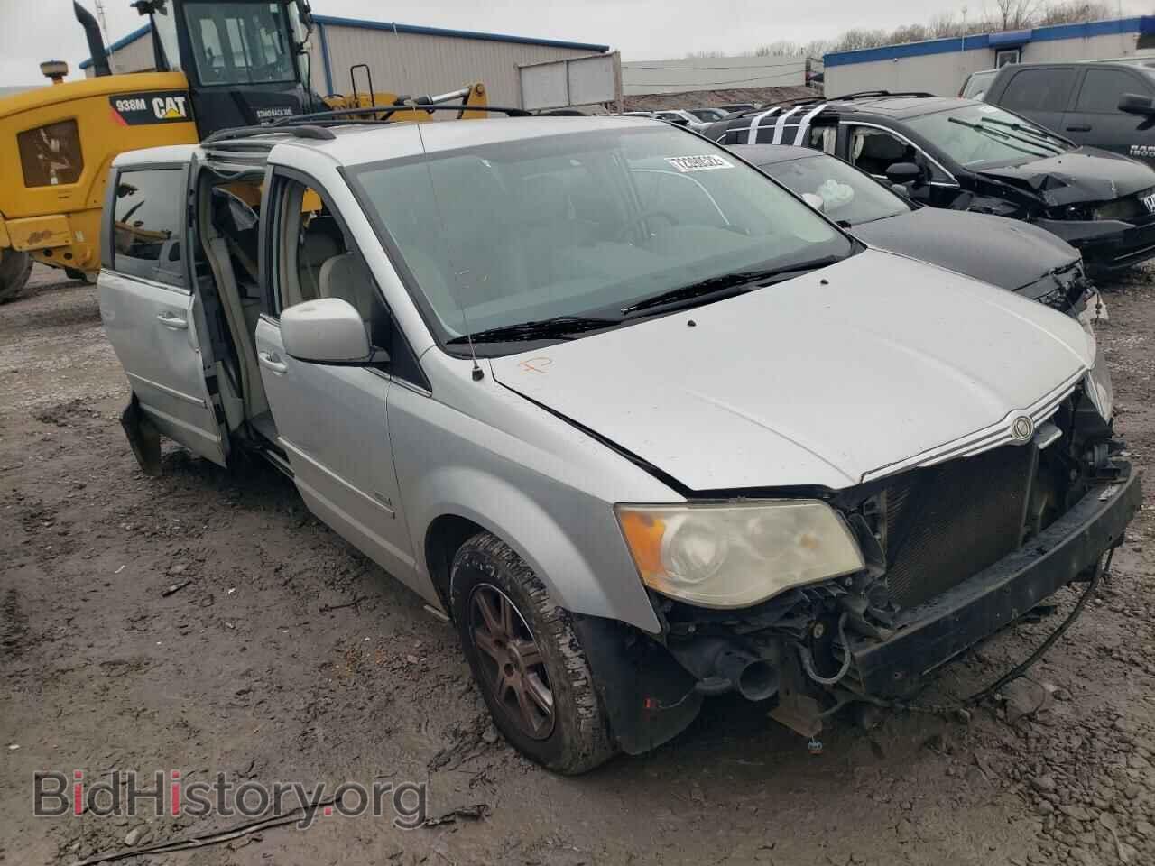 2008 CHRYSLER MINIVAN - VIN: 2A8HR54PX8R716931 - Фото 4