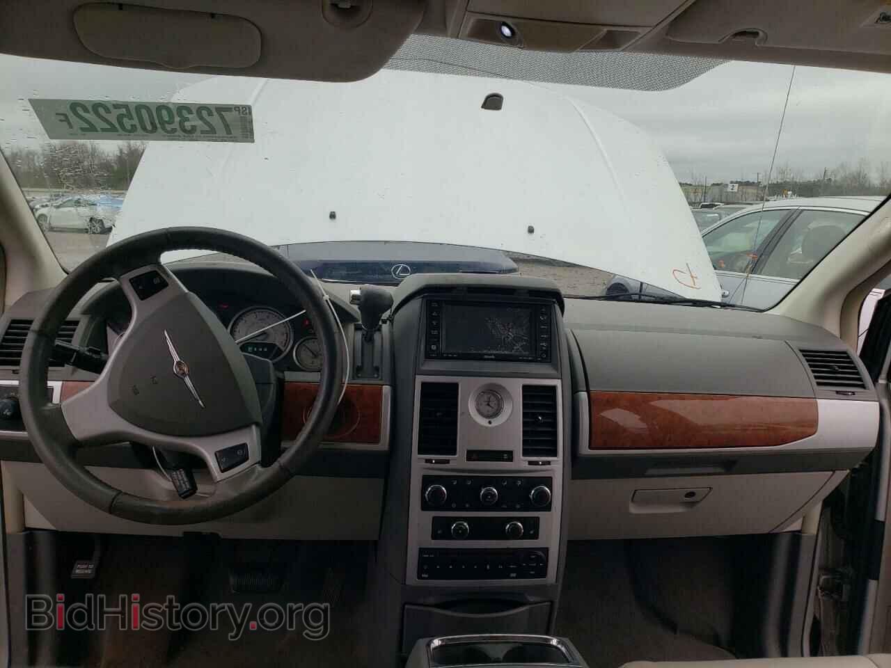 2008 CHRYSLER MINIVAN - VIN: 2A8HR54PX8R716931 - Фото 8