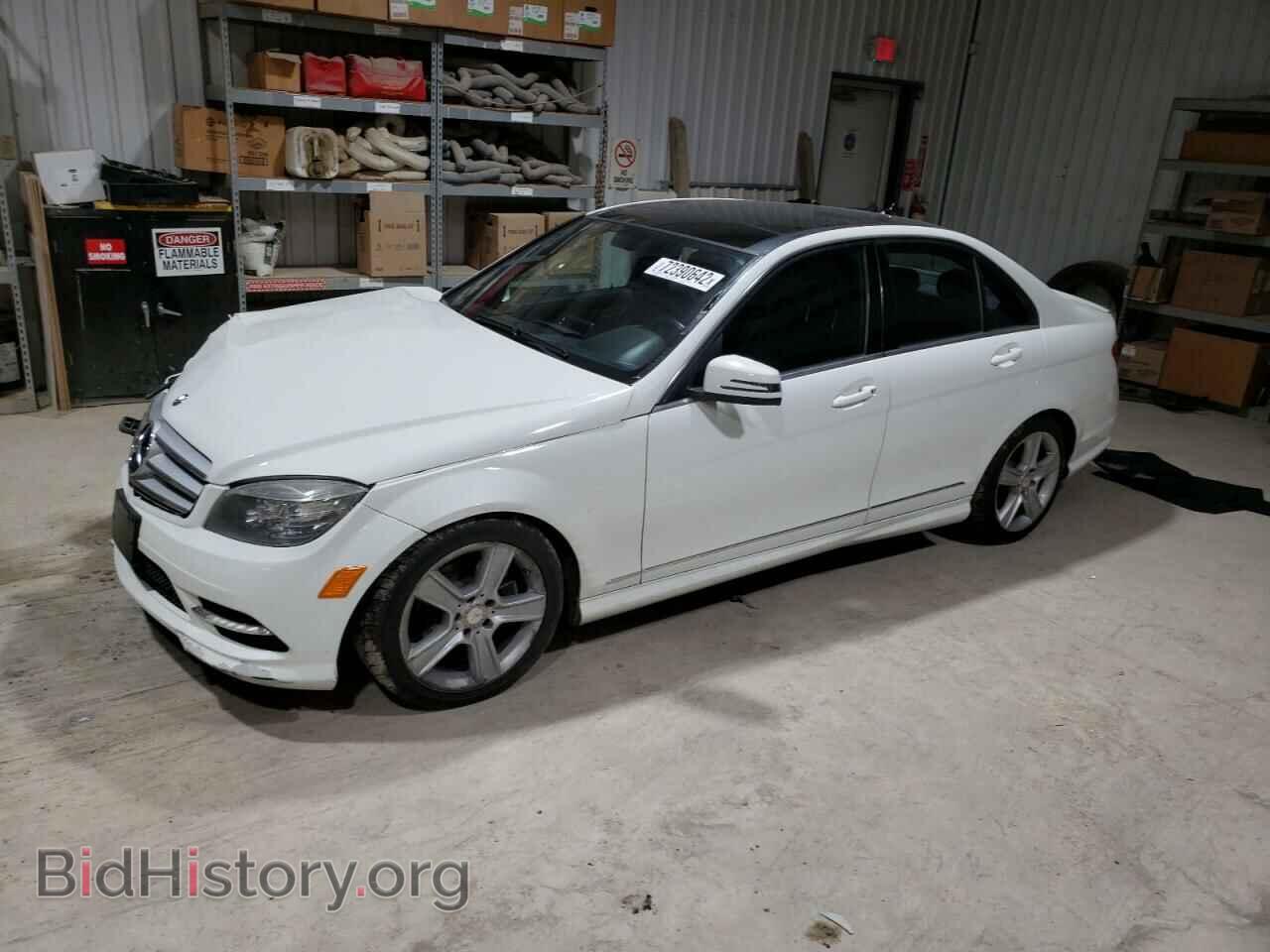Photo WDDGF8BB2BF543253 - MERCEDES-BENZ C-CLASS 2011