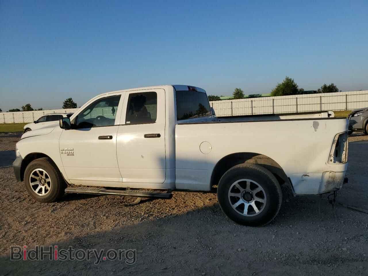 2019 RAM 1500 - VIN: 1C6RR6FG2KS574361 - Фото 2