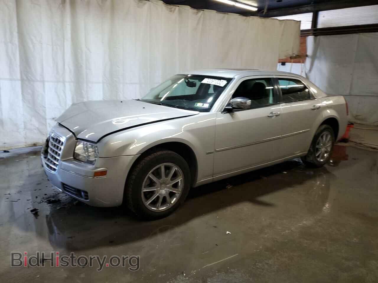 Photo 2C3CK5CV2AH239403 - CHRYSLER 300 2010