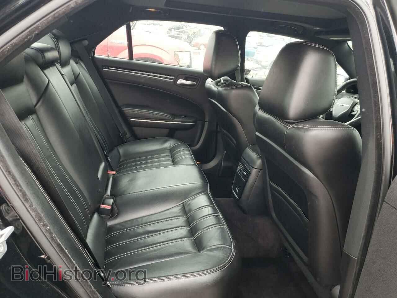 2018 CHRYSLER 300 - VIN: 2C3CCABG8JH313996 - Фото 10