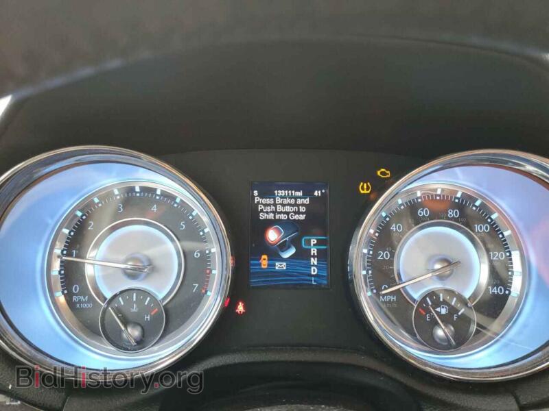 2013 Chrysler 300 (VIN 2C3CCARG9DH585595) — photo 9 of 12