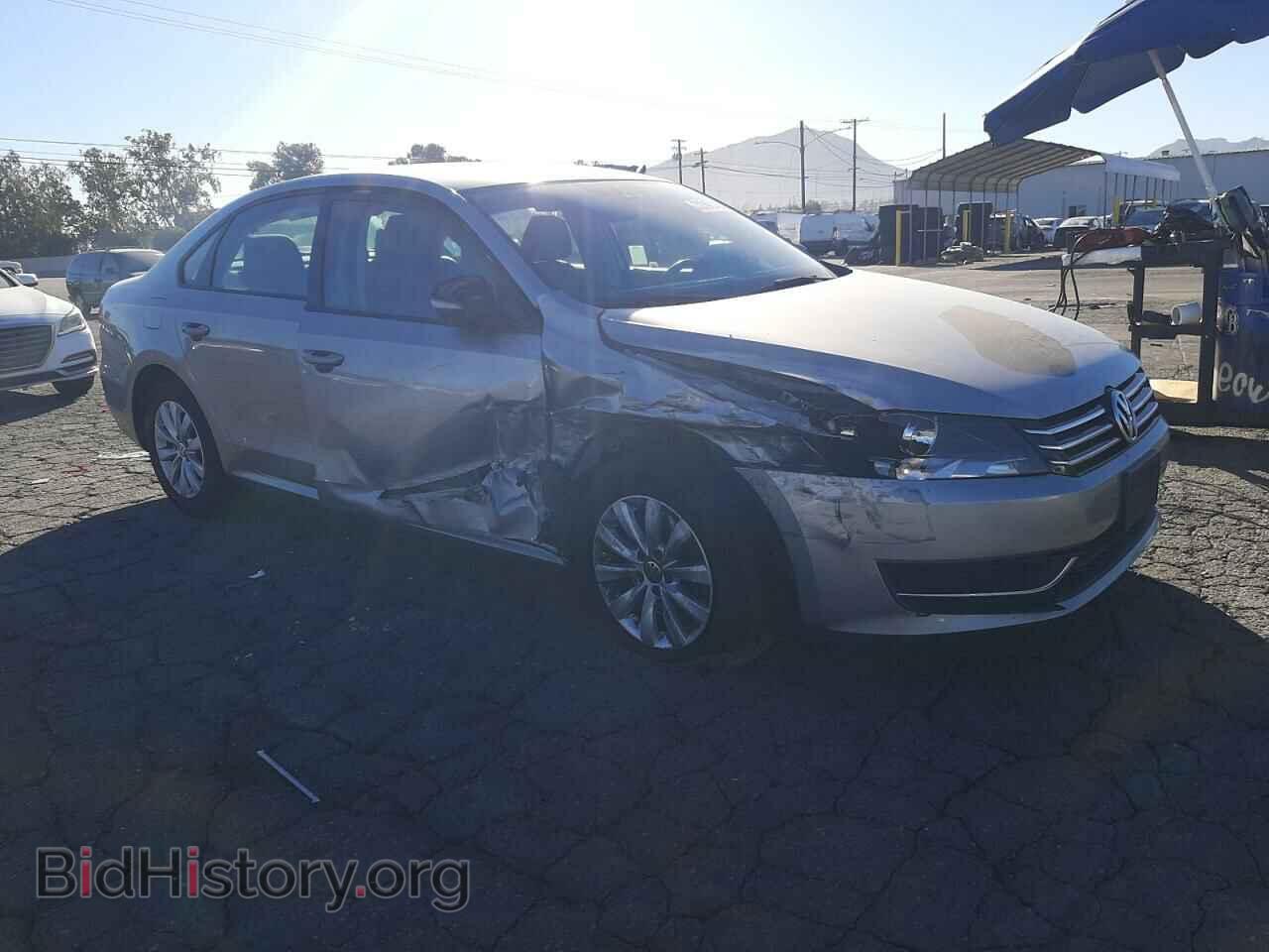 2014 VOLKSWAGEN PASSAT - VIN: 1VWAT7A35EC076720 - Фото 4