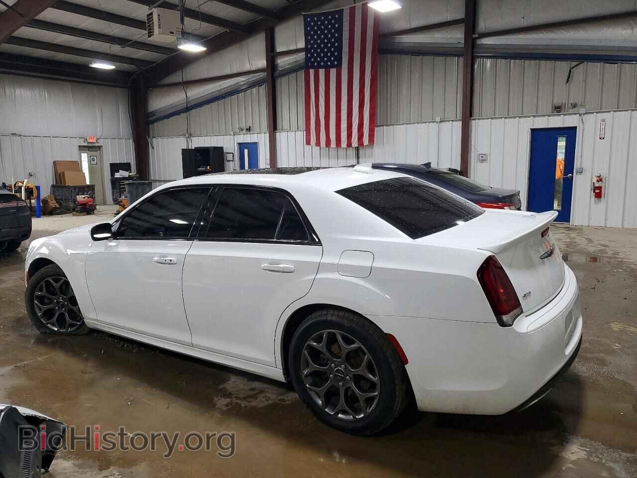 2018 CHRYSLER 300 - VIN: 2C3CCAGGXJH149515 - Фото 2