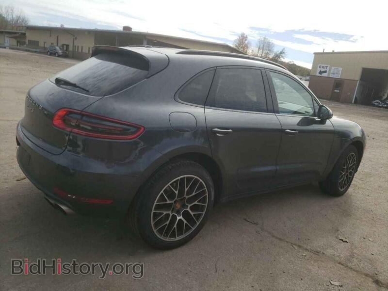 2017 Porsche MACAN (VIN WP1AB2A58HLB16012) — photo 3 of 12