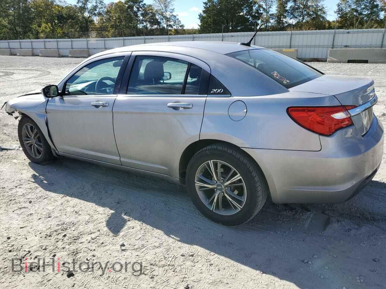 2013 CHRYSLER 200 - VIN: 1C3CCBAG5DN738174 - Photo 2