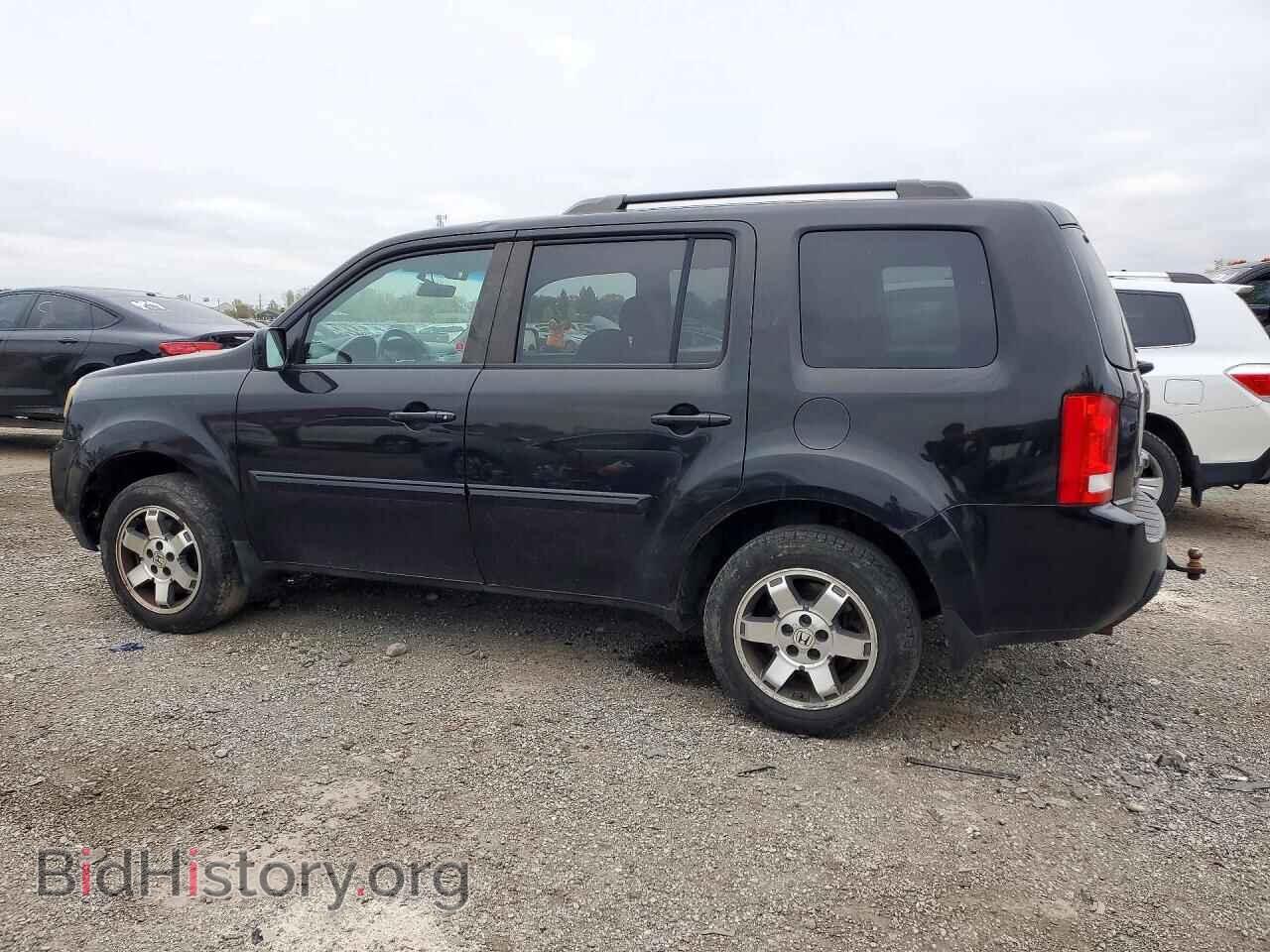 2011 Honda PILOT (VIN 5FNYF4H53BB506421) — photo 2 of 13