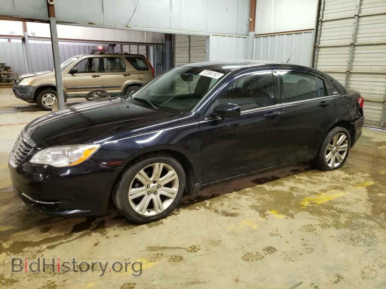 Photo 1C3BC1FG8BN536215 - CHRYSLER 200 2011