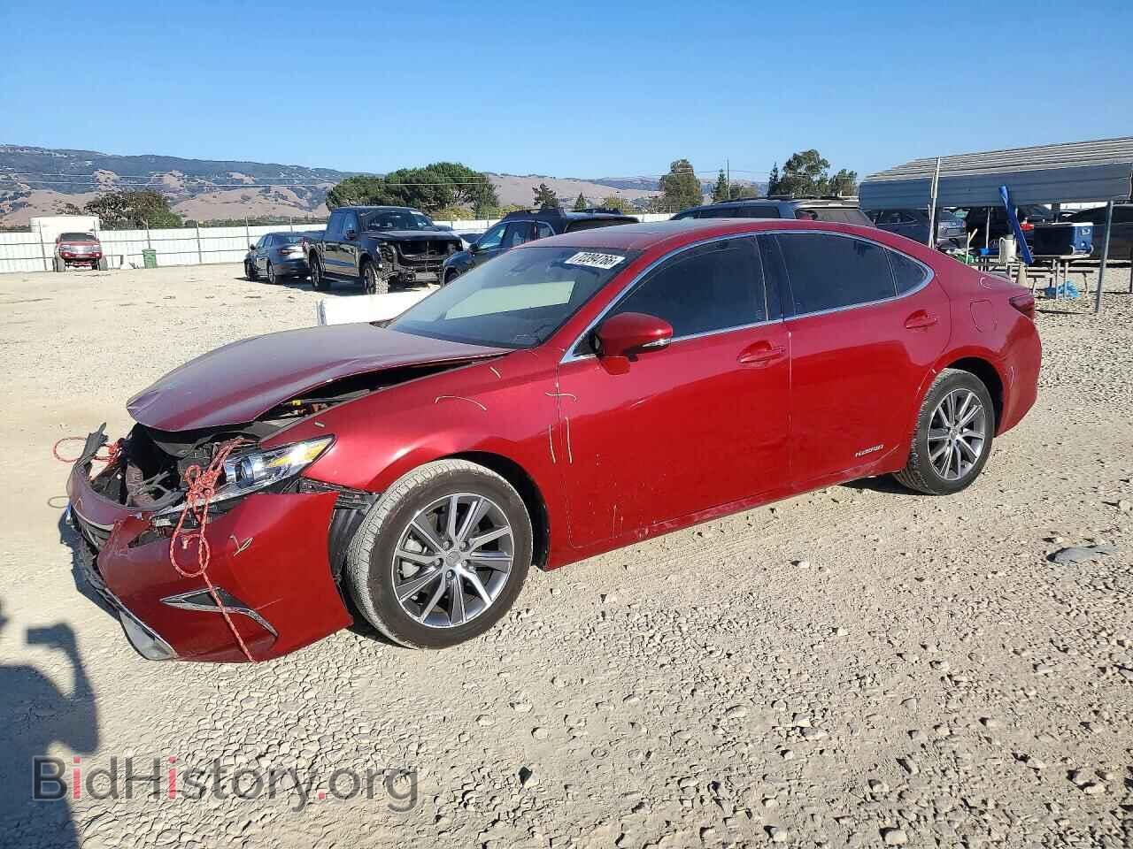 Фотография JTHBW1GGXG2111751 - LEXUS ES300 2016