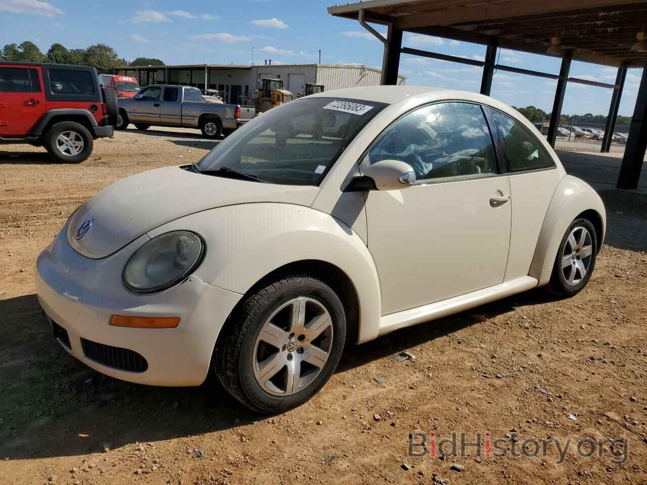 Photo 3VWPR31C56M422329 - VOLKSWAGEN BEETLE 2006