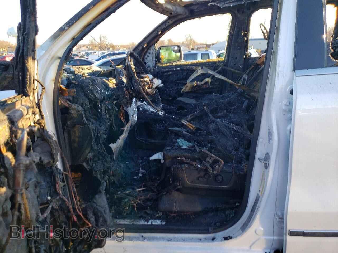 2020 RAM 1500 - VIN: 1C6SRFHM1LN305790 - Фото 7
