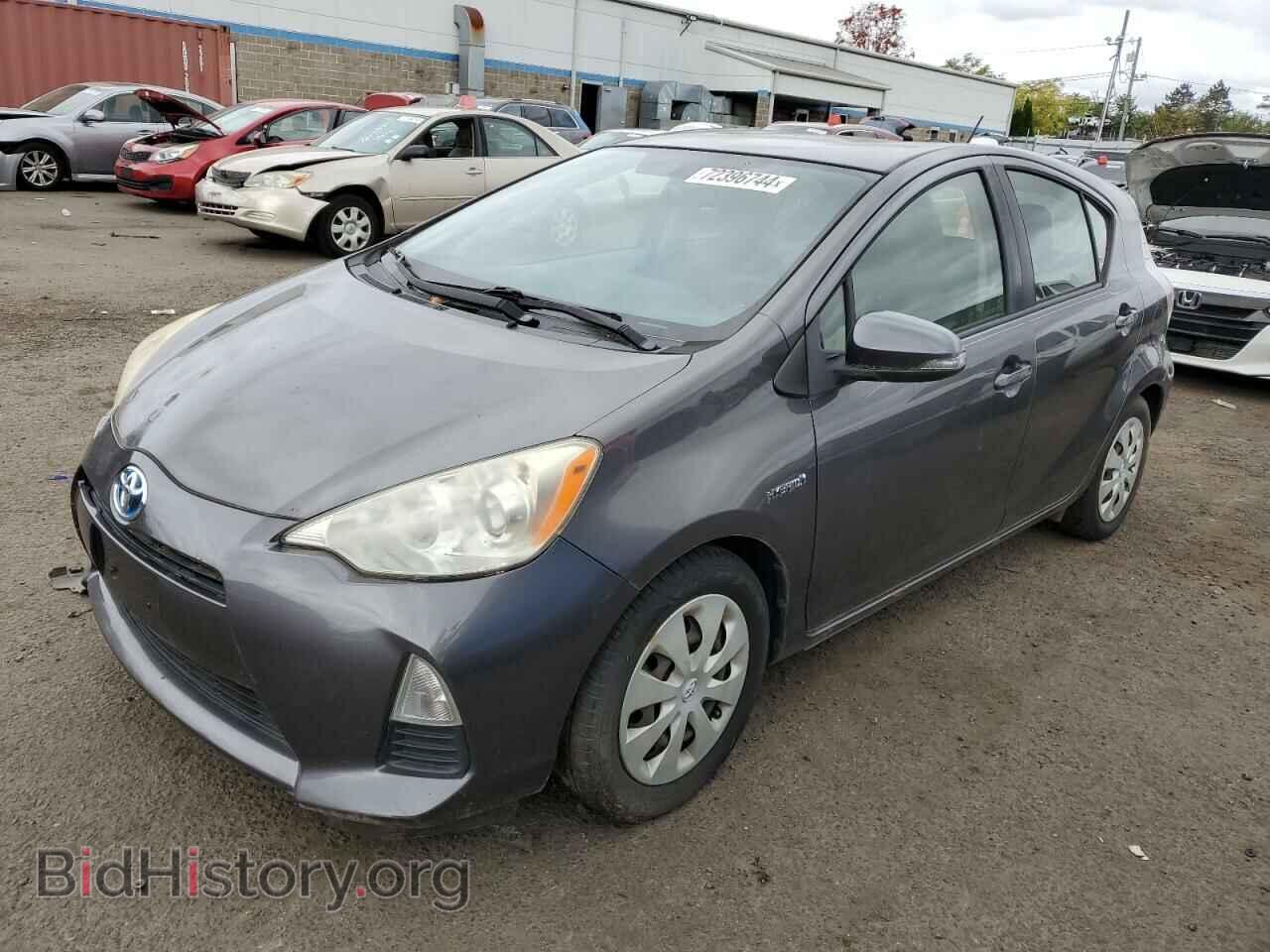 Фотография JTDKDTB39D1536158 - TOYOTA PRIUS 2013