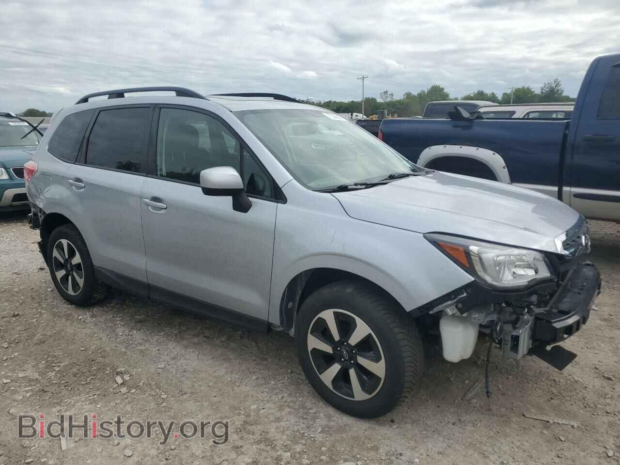 2017 SUBARU FORESTER - VIN: JF2SJAGC8HH595092 - Фото 4