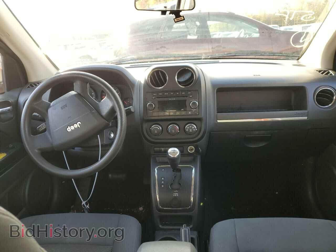 2010 JEEP COMPASS - VIN: 1J4NF4FBXAD584870 - Фото 8