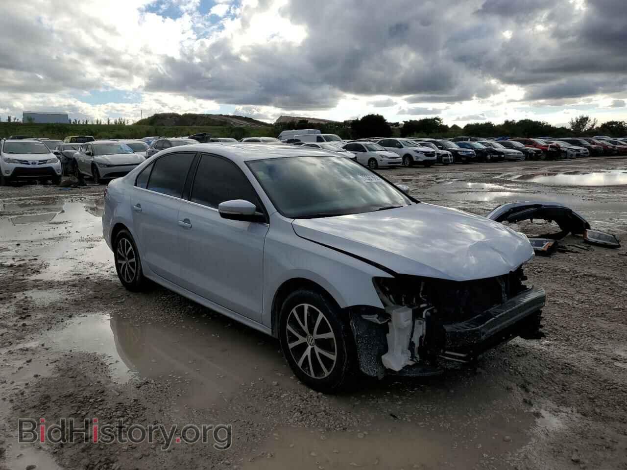 2017 VOLKSWAGEN JETTA - VIN: 3VWDB7AJ4HM246955 - Фото 4