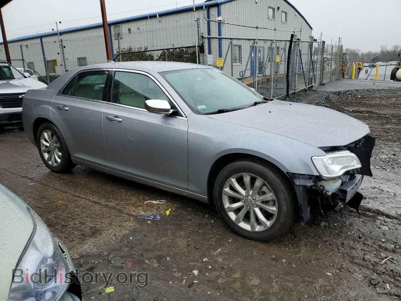 2018 CHRYSLER 300 - VIN: 2C3CCAKG2JH165117 - Фото 4