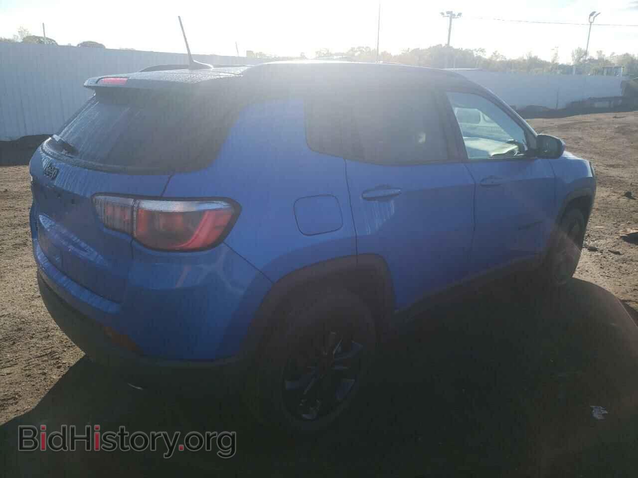 2019 JEEP COMPASS - VIN: 3C4NJDBB3KT689563 - Фото 3