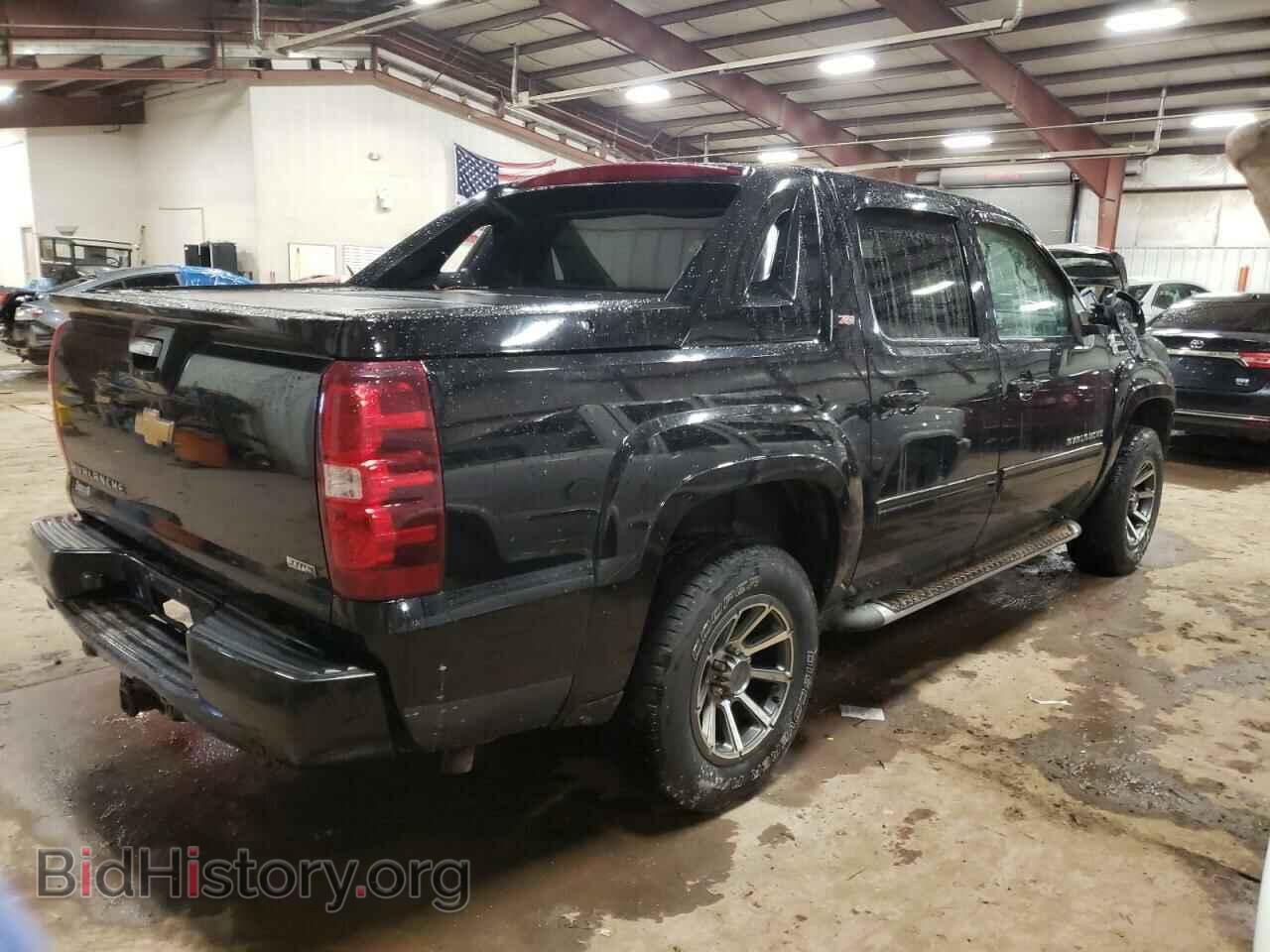 2011 CHEVROLET AVALANCHE - VIN: 3GNTKFE37BG186803 - Фото 3