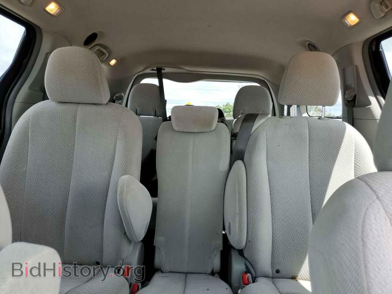2011 TOYOTA All Models - VIN: 5TDKK3DC7BS005835 - Фото 10