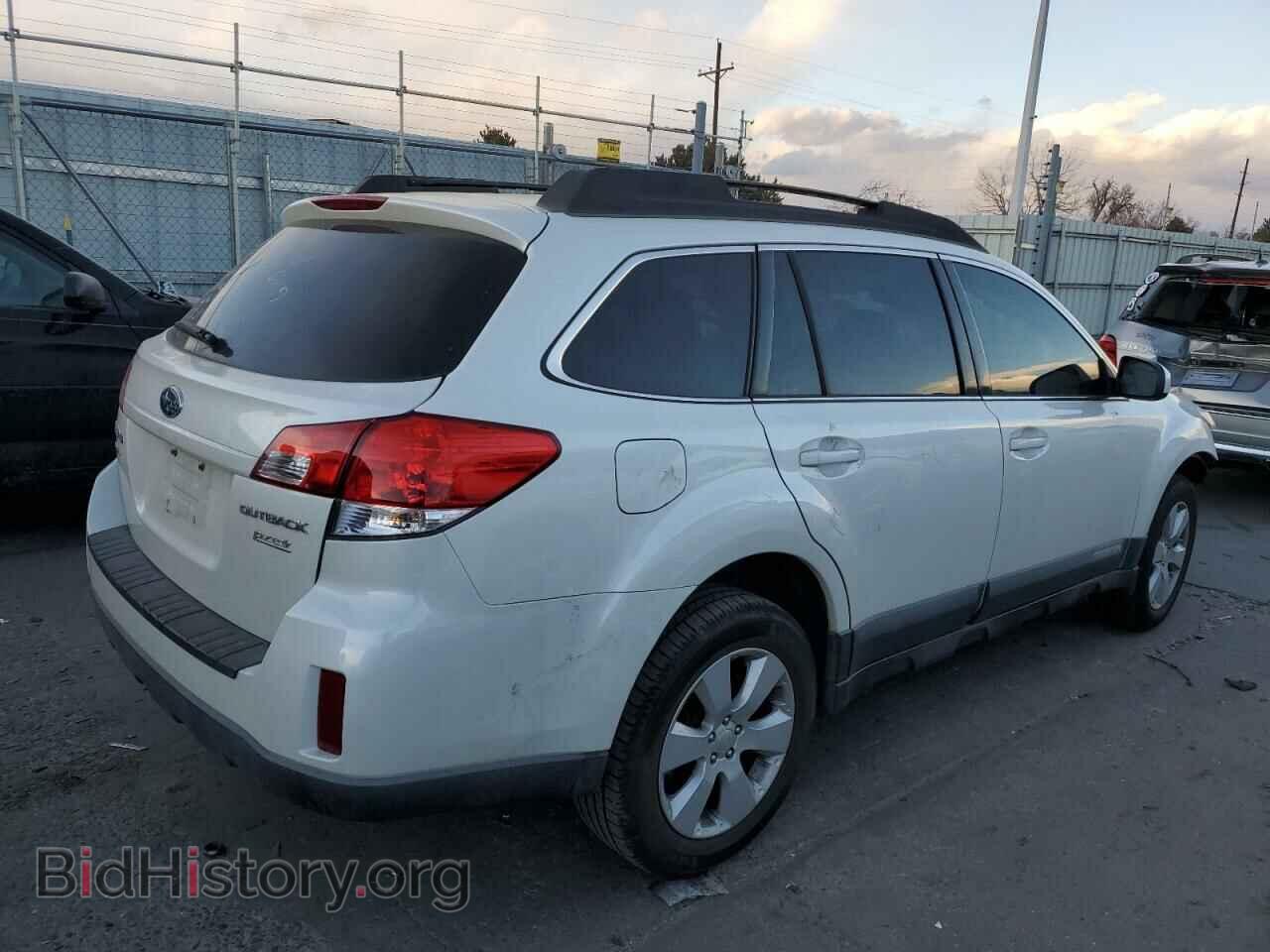 2011 SUBARU OUTBACK - VIN: 4S4BRBCC8B3431621 - Photo 3