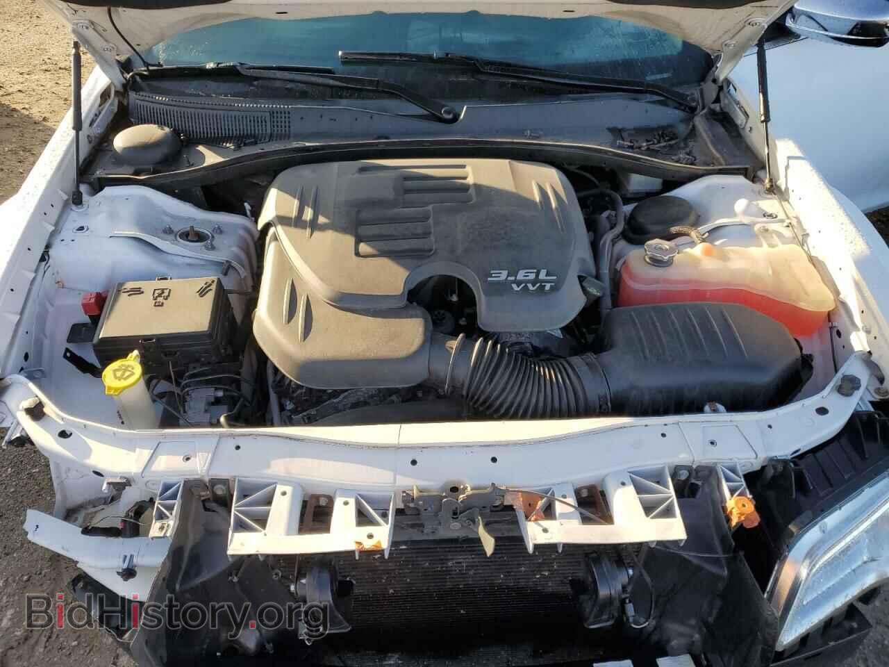 2019 CHRYSLER 300 - VIN: 2C3CCAAG7KH612270 - Фото 11