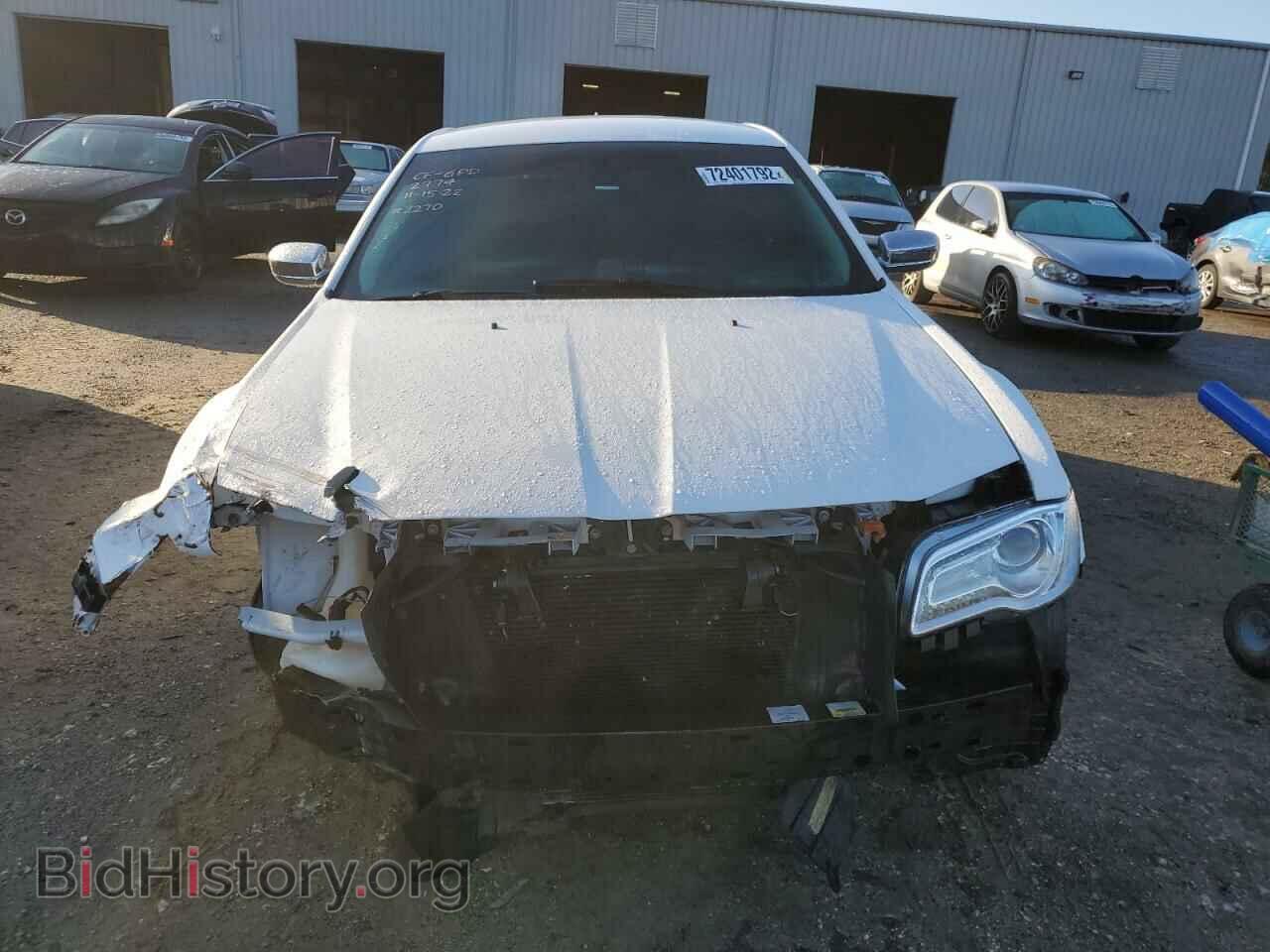2019 CHRYSLER 300 - VIN: 2C3CCAAG7KH612270 - Фото 5
