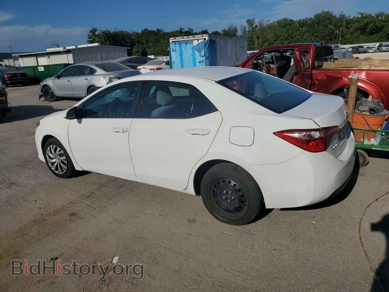 2017 TOYOTA COROLLA - VIN: 5YFBURHE6HP653340 - Фото 2