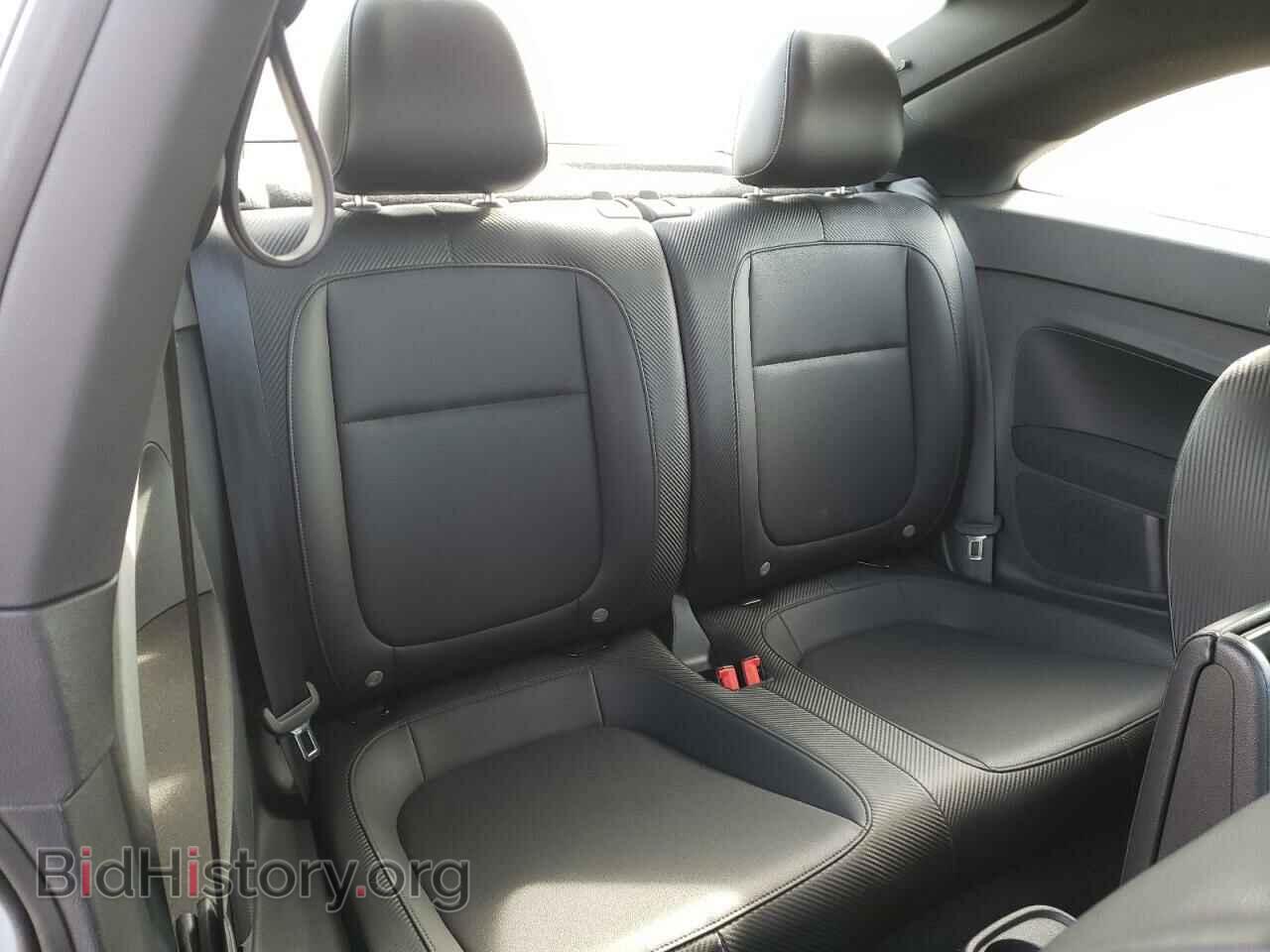 2018 VOLKSWAGEN BEETLE - VIN: 3VWFD7AT1JM725876 - Фото 10