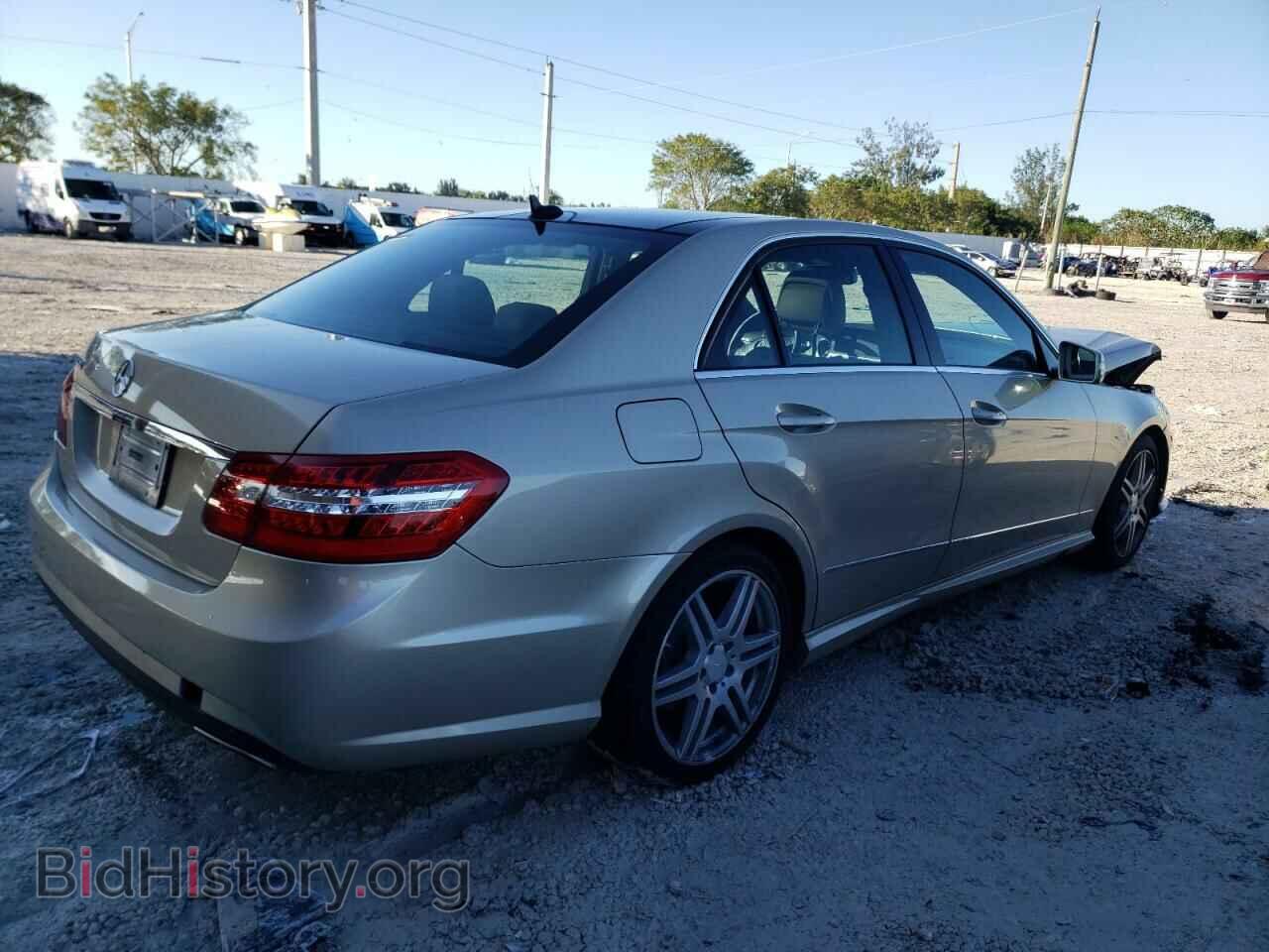 2010 MERCEDES-BENZ E-CLASS - VIN: WDDHF5GB1AA224918 - Фото 3
