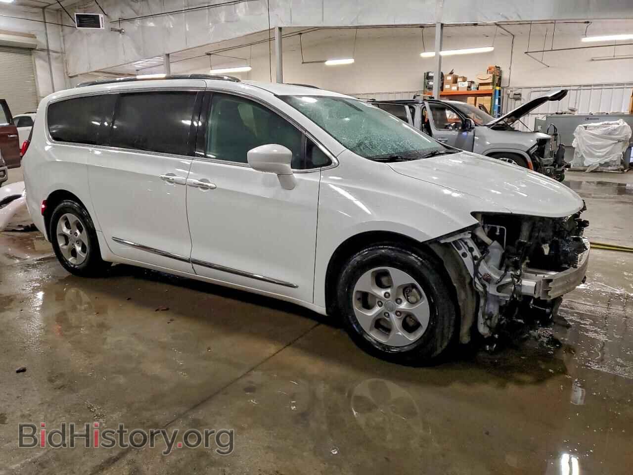 2017 CHRYSLER PACIFICA - VIN: 2C4RC1EG7HR644591 - Фото 4