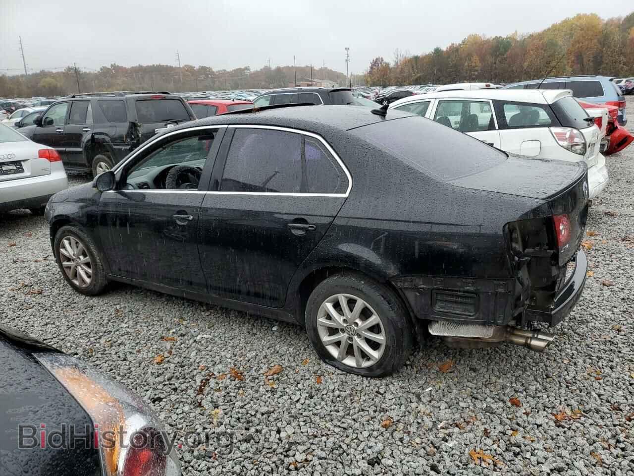 2010 VOLKSWAGEN JETTA - VIN: 3VWRX7AJ0AM042425 - Фото 2