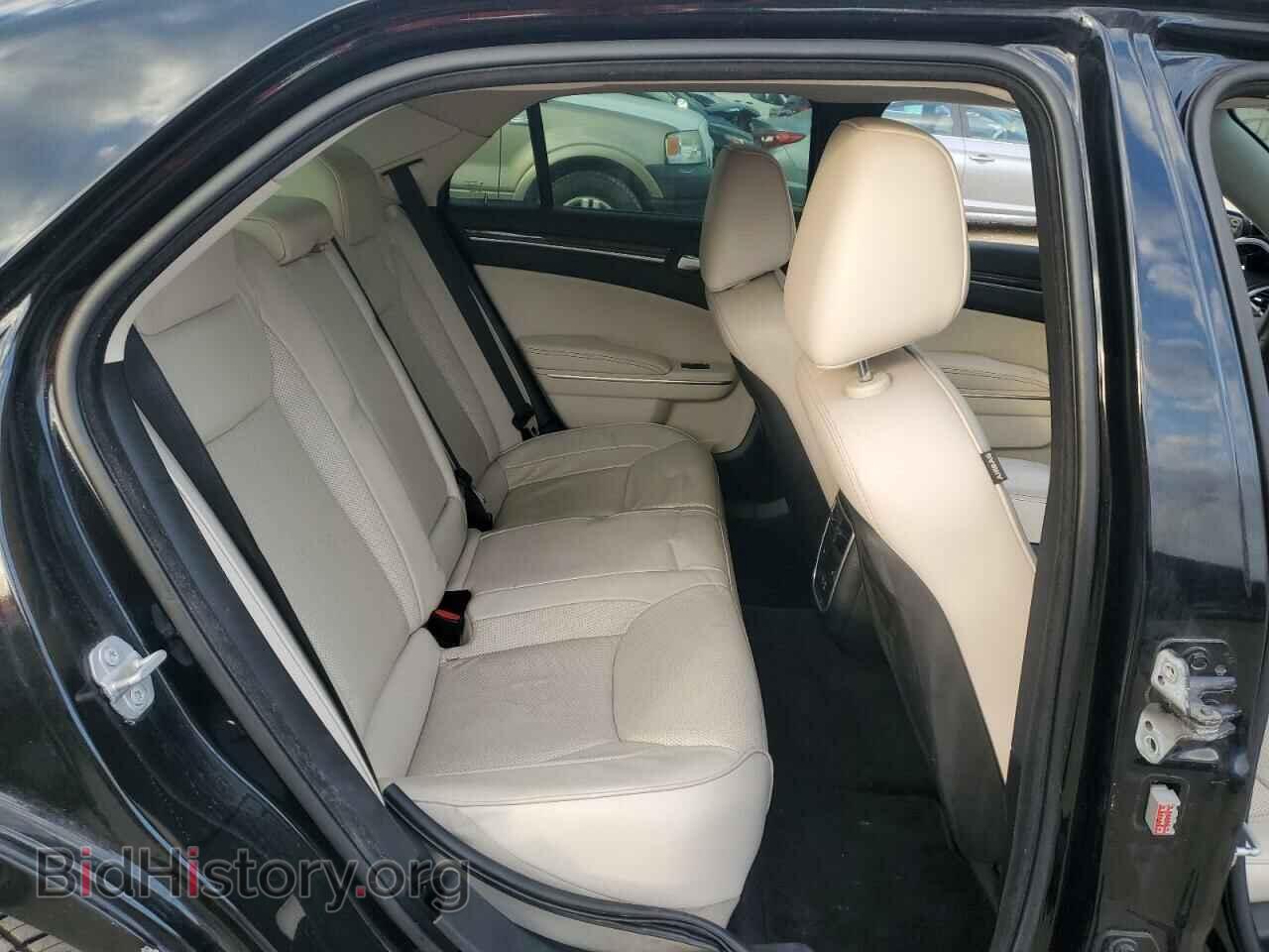 2017 CHRYSLER 300 - VIN: 2C3CCAET8HH585743 - Фото 10
